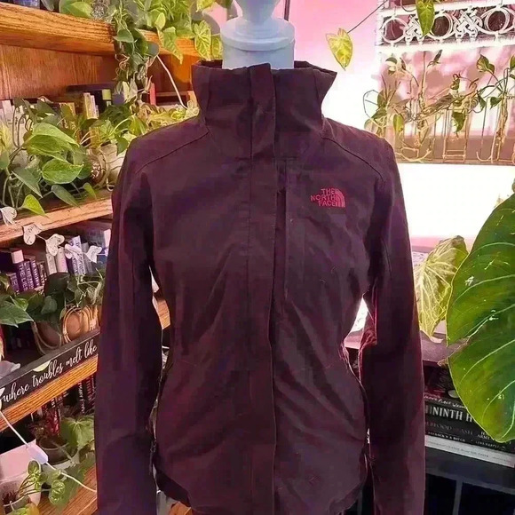 The North Face Jackets & Blazers - NORTHFACE purple winter jacket SZ XS